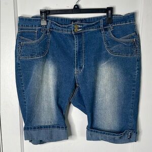 Angels 22 Blue Jean Shorts Rolled Hems Stretch Denim Plus Size Bermuda Long